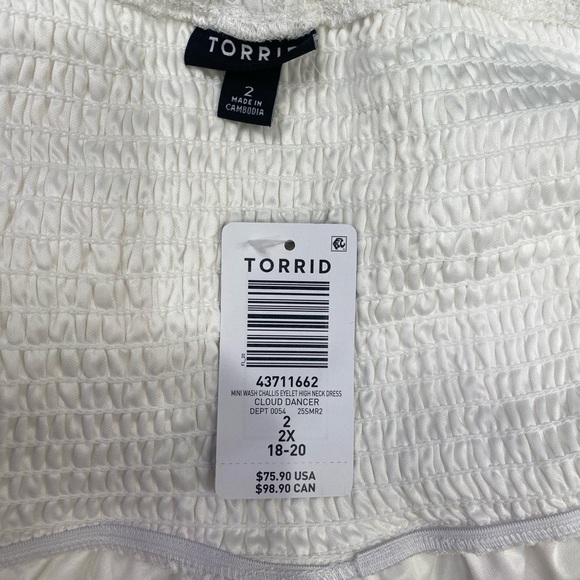 Torrid High-Neck Eyelet Mini Dress white size 2 -2X (18-20) NWT - Picture 7 of 8